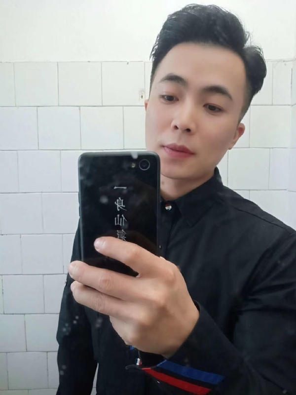 画地为牢的第一张照片--河南中老年相亲网