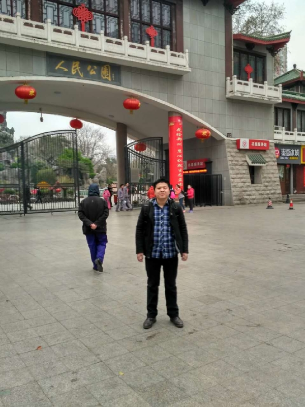 在奋斗的第一张照片--河南中老年相亲网