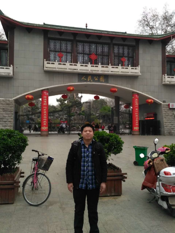 在奋斗的第四张照片--河南中老年相亲网